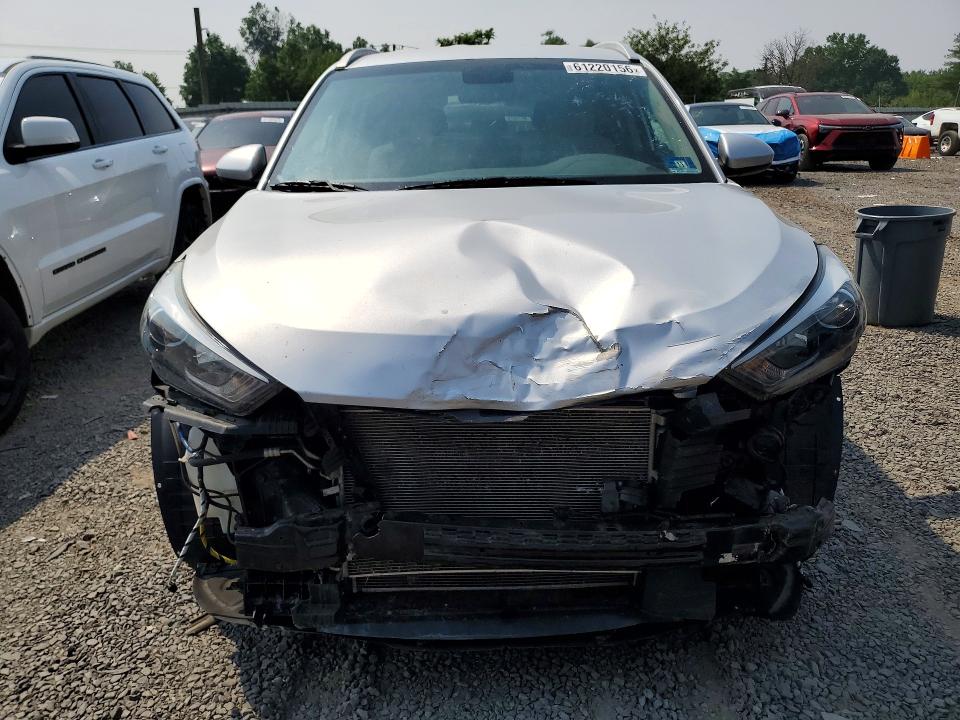 61220156 :رقم المزاد ، KM8J3CA47JU831533 vin ، 2018 Hyundai Tucson مزاد بيع