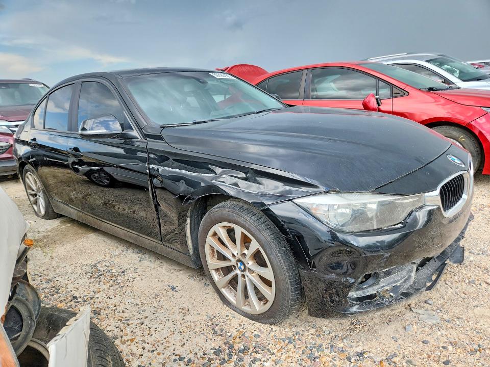 2017 Bmw 320 მანქანა იყიდება აუქციონზე, vin: WBA8E1G58HNU13050, აუქციონის ნომერი: 59726186