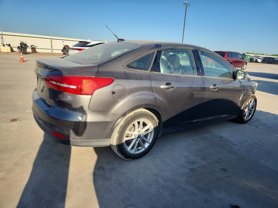 2016 Ford Focus მანქანა იყიდება აუქციონზე, vin: 1FADP3F22GL326758, აუქციონის ნომერი: 62422266