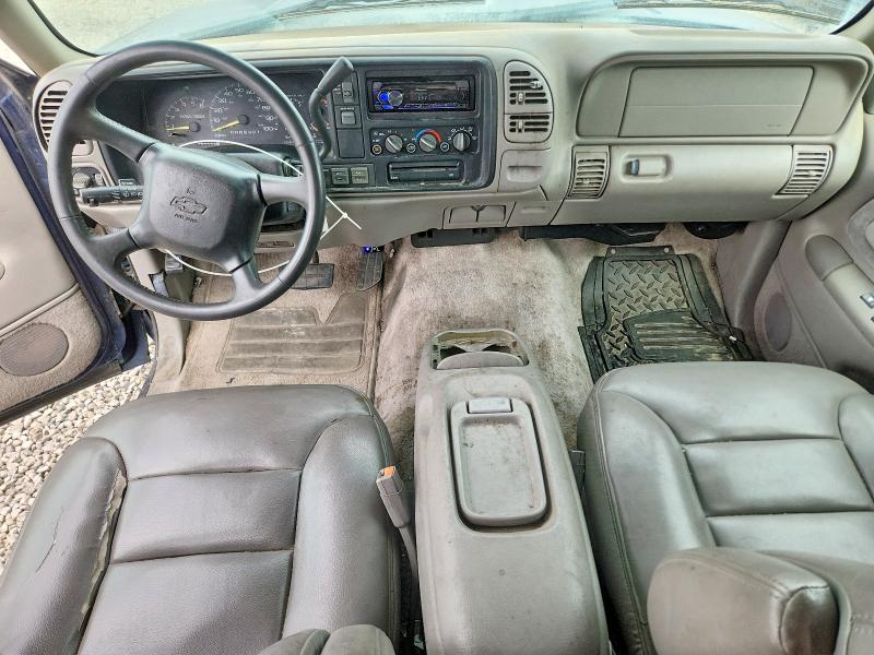 60899506 :رقم المزاد ، 3GNFK16R8XG222878 vin ، 1999 Chevrolet Suburban مزاد بيع