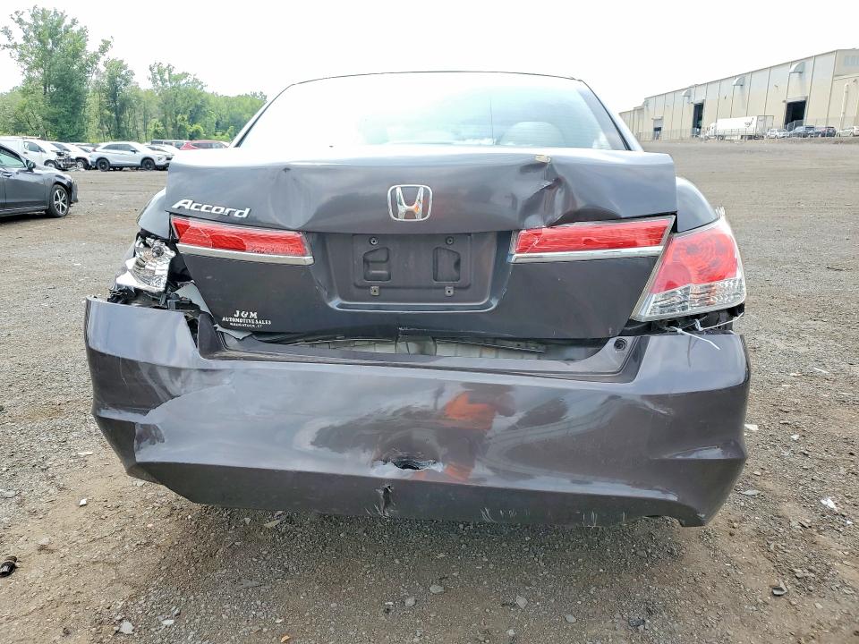 62233046 :رقم المزاد ، 1HGCP2F79BA020898 vin ، 2011 Honda Accord مزاد بيع
