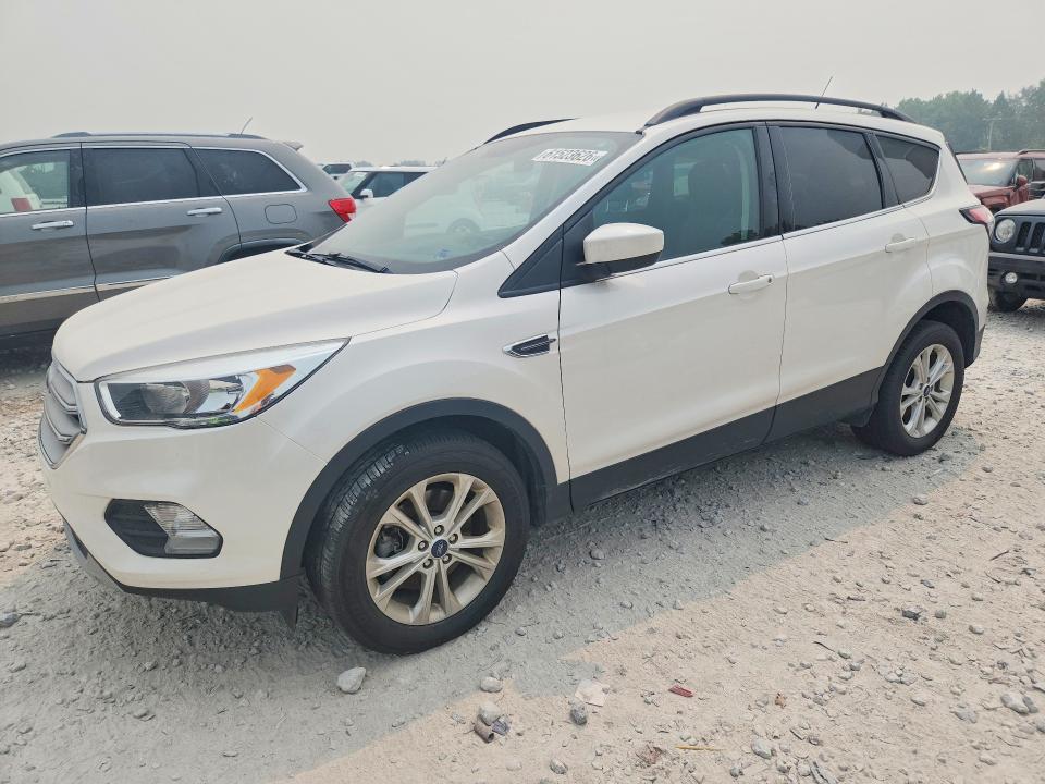 61523626 :رقم المزاد ، 1FMCU9GD7JUC86062 vin ، 2018 Ford Escape مزاد بيع