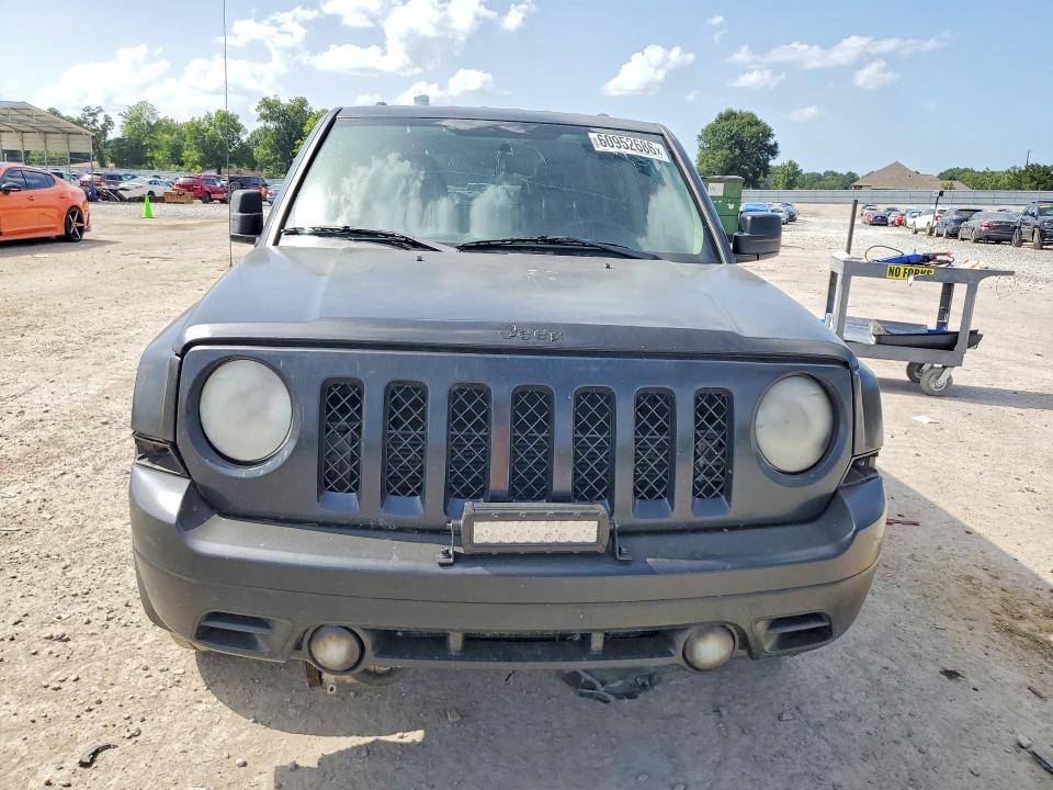 60952686 :رقم المزاد ، 1C4NJPBBXED893126 vin ، 2014 Jeep Patriot مزاد بيع