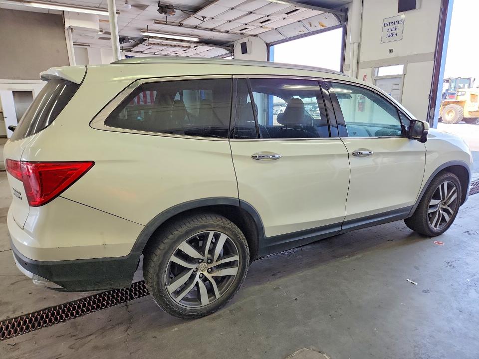 Auction sale of the 2016 Honda Pilot, vin: 5FNYF6H92GB064057, lot number: 63251666