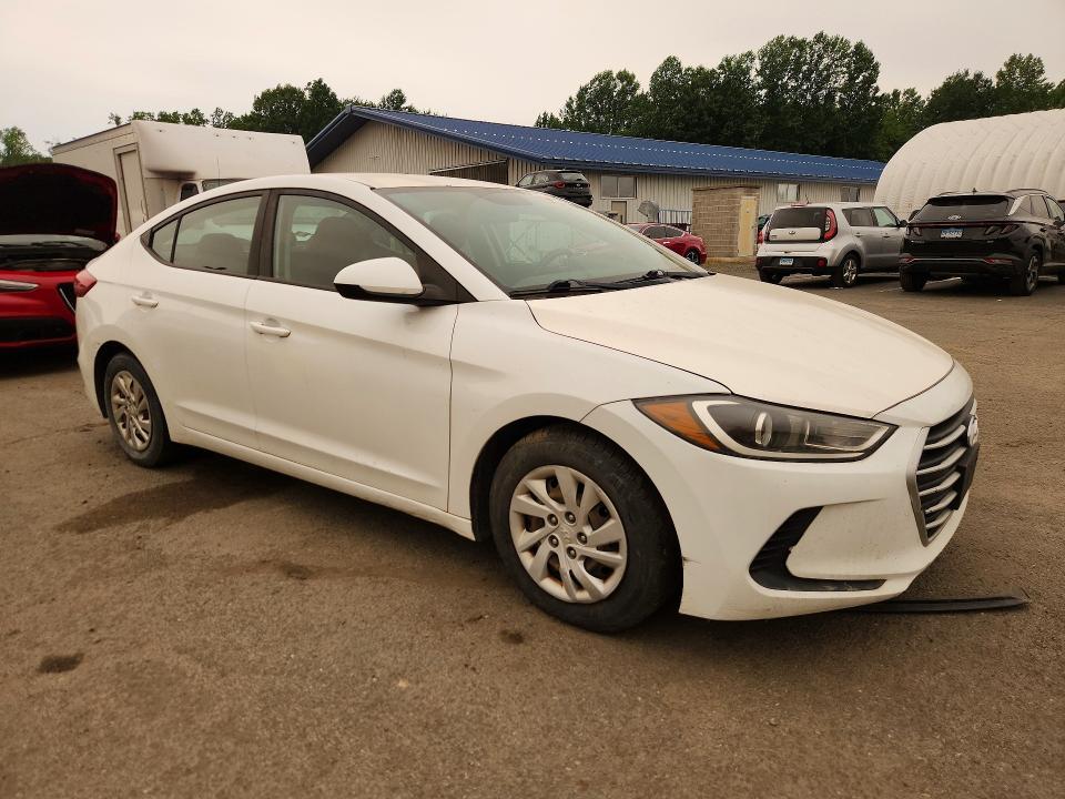 Продажа на аукционе авто 2018 Hyundai Elantra Se, vin: 5NPD74LF1JH390695, номер лота: 61469376
