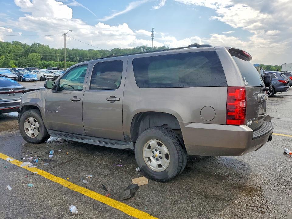 2011 Chevrolet Suburban მანქანა იყიდება აუქციონზე, vin: 1GNSKHE34BR156407, აუქციონის ნომერი: 59283156