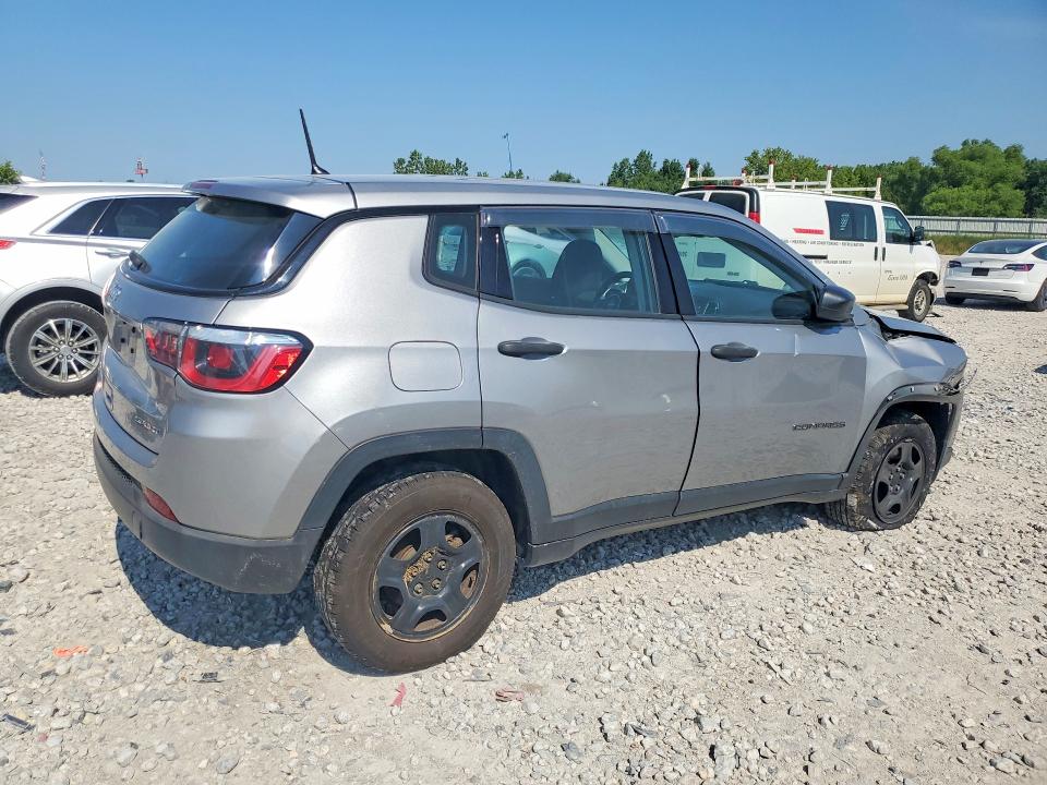 60335546 :رقم المزاد ، 3C4NJDABXJT464900 vin ، 2018 Jeep Compass مزاد بيع