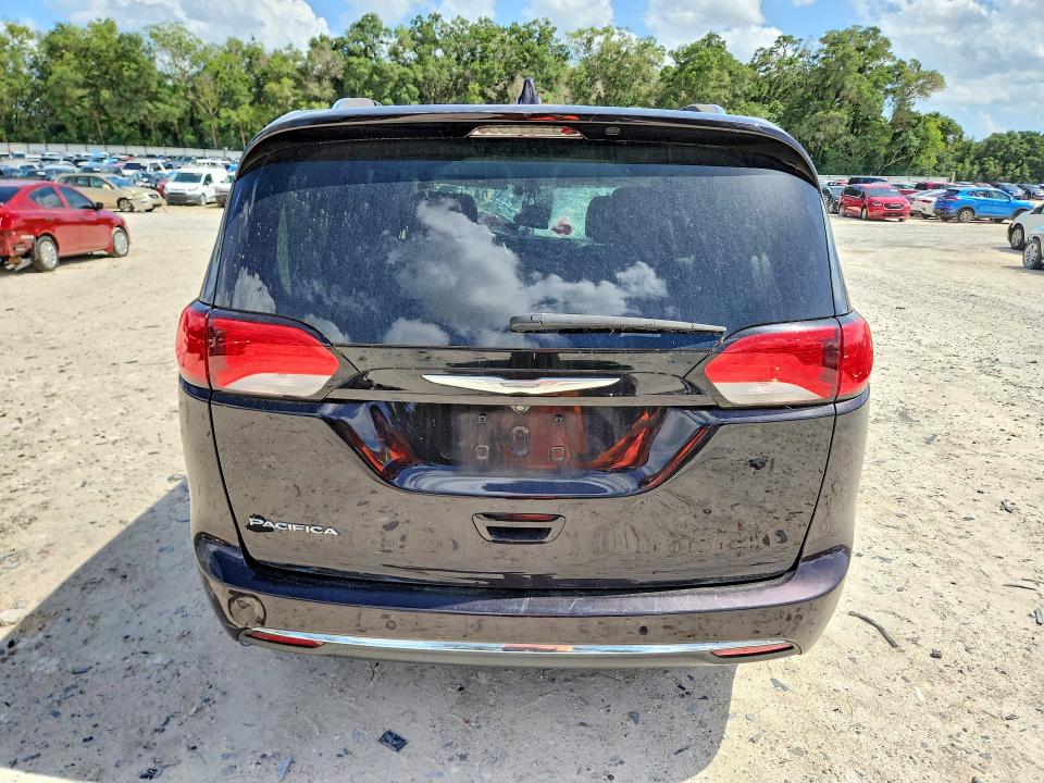 Продаж на аукціоні авто 2017 Chrysler Pacifica, vin: 2C4RC1EG5HR525583, номер лоту: 61089786