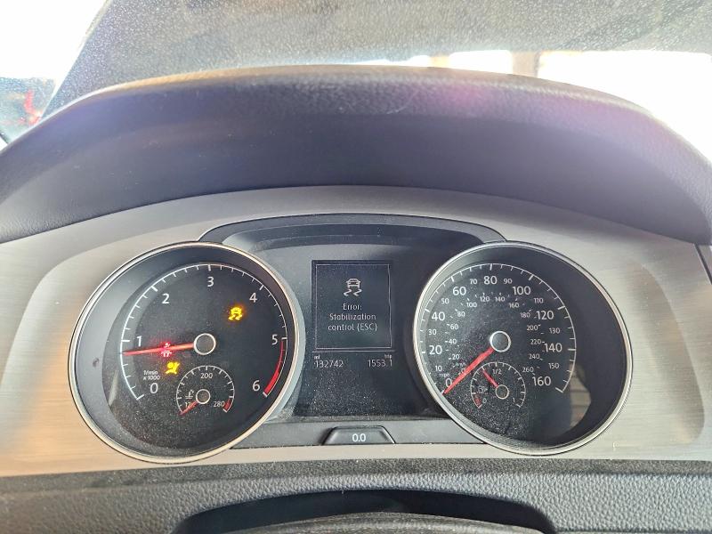 60192066 :رقم المزاد ، 3VWCA7AU1FM520831 vin ، 2015 Volkswagen Golf Sportwagen مزاد بيع