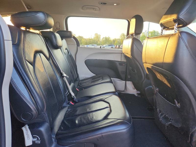 62140256 :رقم المزاد ، 2C4RC1BG8KR721240 vin ، 2019 Chrysler Pacifica مزاد بيع