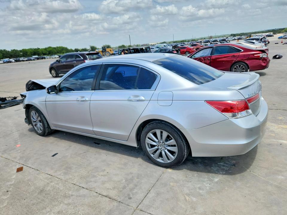 61495126 :رقم المزاد ، 1HGCP2F89BA098638 vin ، 2011 Honda Accord مزاد بيع