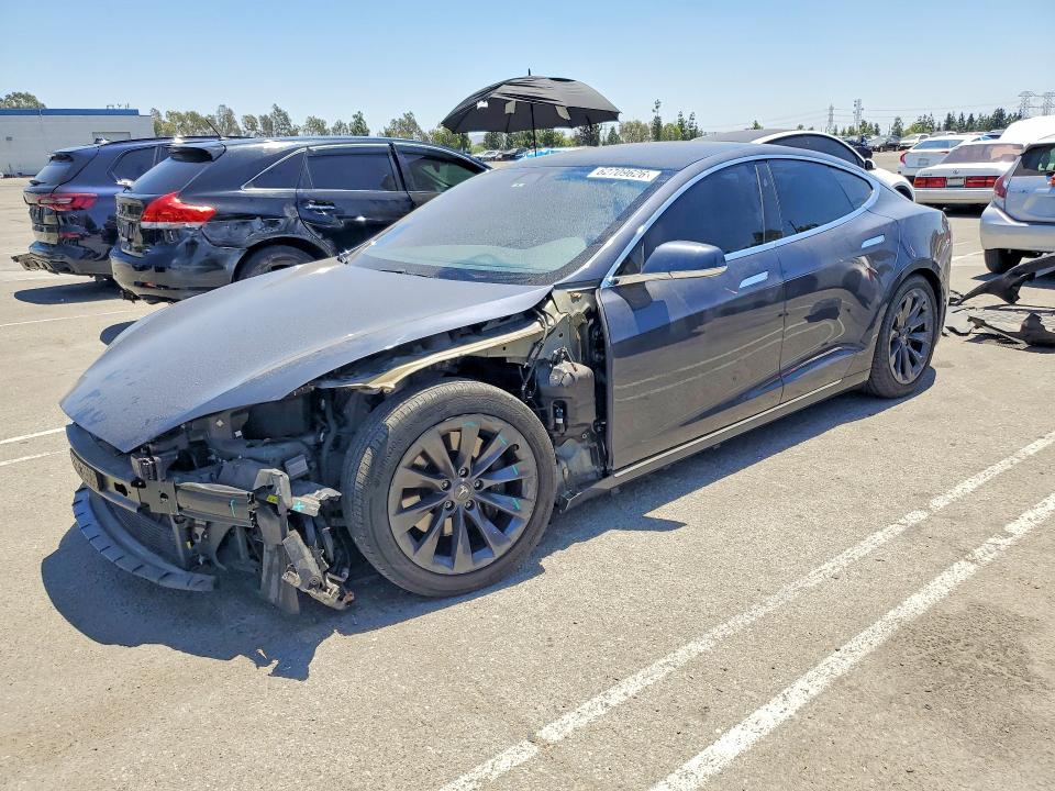 62709626 :رقم المزاد ، 5YJSA1E2XLF397034 vin ، 2020 Tesla Model S مزاد بيع