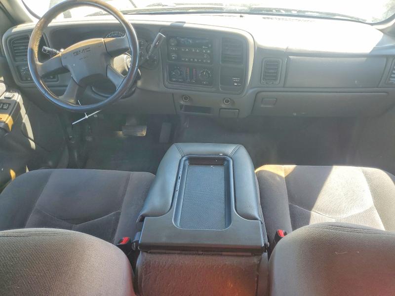 62253926 :رقم المزاد ، 2GTEC19V231175215 vin ، 2003 Gmc New Sierra مزاد بيع