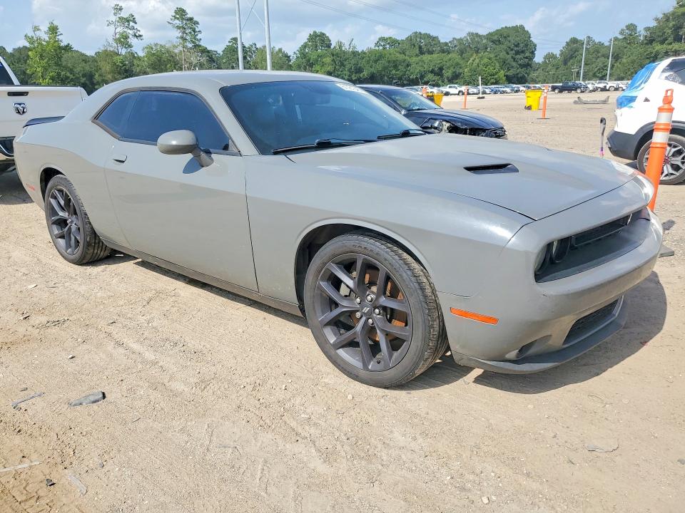 61721346 :رقم المزاد ، 2C3CDZAG3JH322215 vin ، 2018 Dodge Challenger مزاد بيع