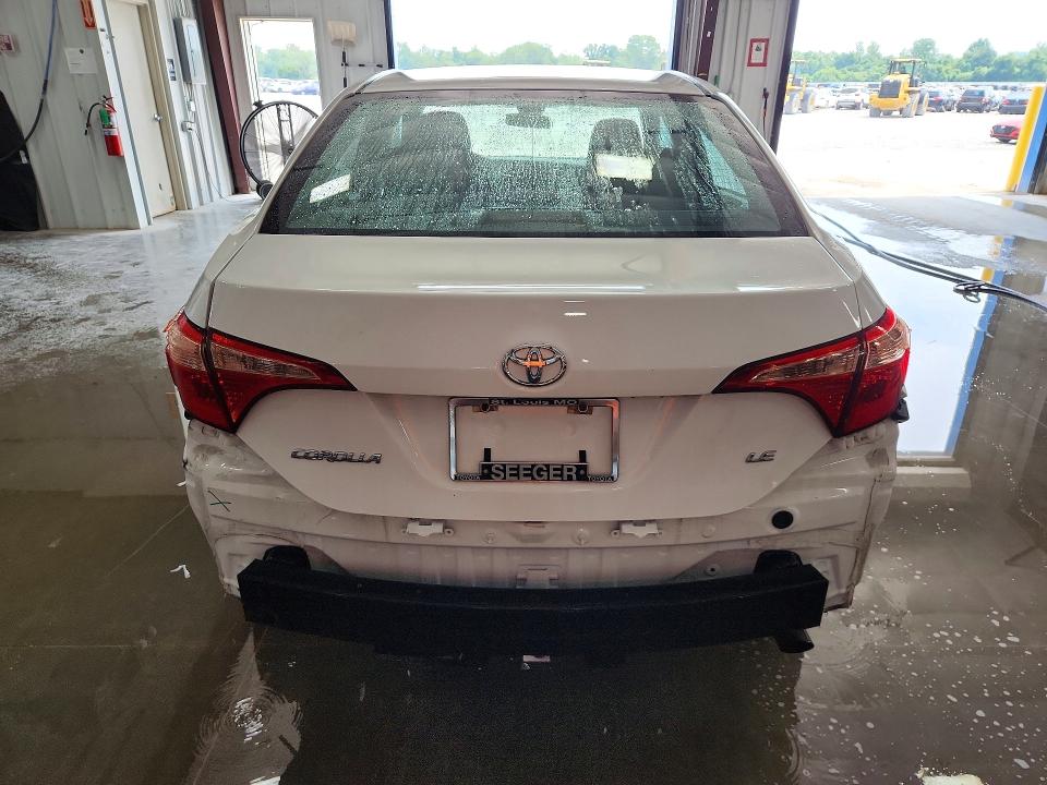 2018 Toyota Corolla მანქანა იყიდება აუქციონზე, vin: 5YFBURHE1JP813145, აუქციონის ნომერი: 62425966