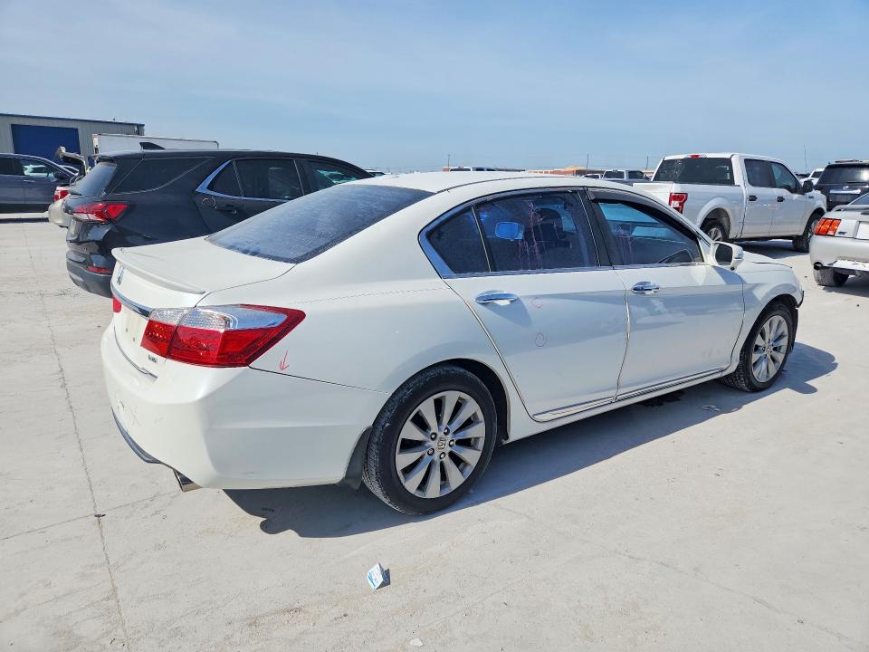 2014 Honda Accord მანქანა იყიდება აუქციონზე, vin: 1HGCR3F84EA029702, აუქციონის ნომერი: 62774556