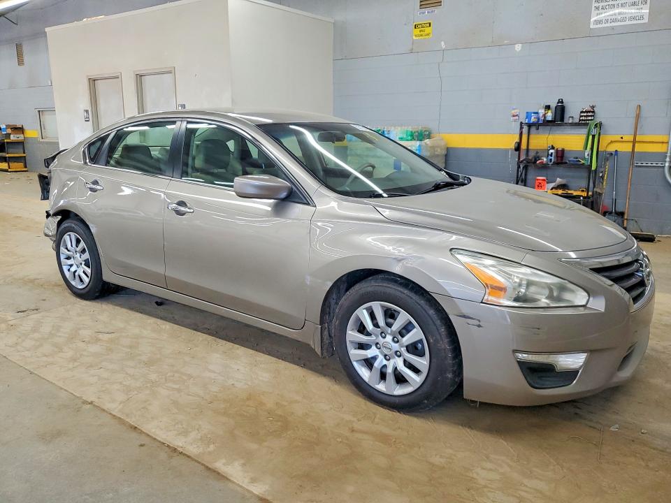 63131886 :رقم المزاد ، 1N4AL3AP6EC193792 vin ، 2014 Nissan Altima مزاد بيع