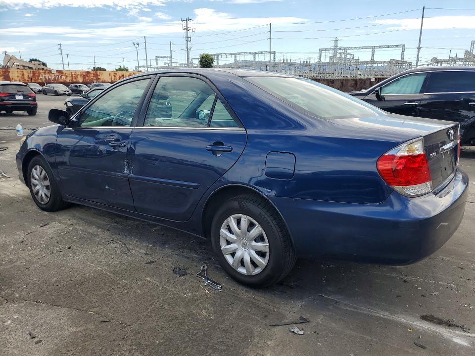 2005 Toyota Camry მანქანა იყიდება აუქციონზე, vin: 4T1BE32K95U406591, აუქციონის ნომერი: 62067116