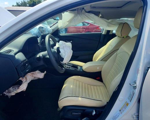 Продажа на аукционе авто 2025 Honda Accord, vin: 1HGCY1F48SA027161, номер лота: 60136316