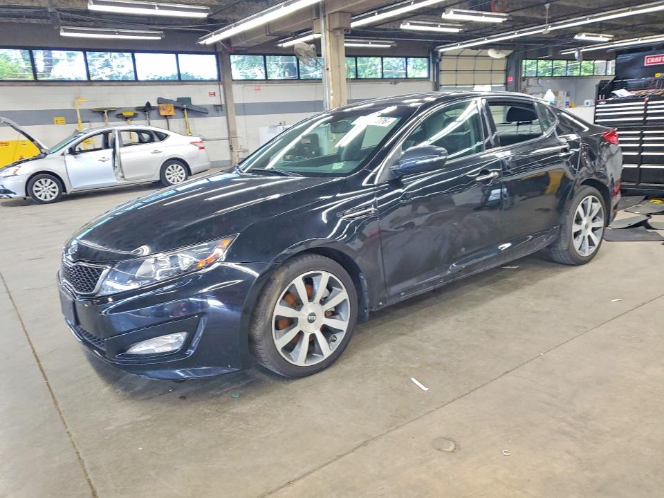 Auction sale of the 2012 Kia Optima, vin: 5XXGR4A69CG055581, lot number: 59644376