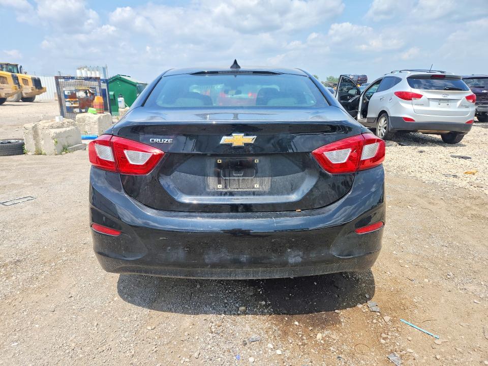 Продаж на аукціоні авто 2018 Chevrolet Cruze, vin: 1G1BC5SM0J7189831, номер лоту: 61672286