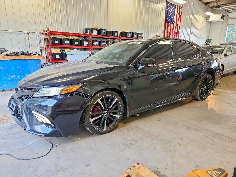 Продажа на аукционе авто 2018 Toyota Camry, vin: 4T1BZ1HK0JU009801, номер лота: 62766986