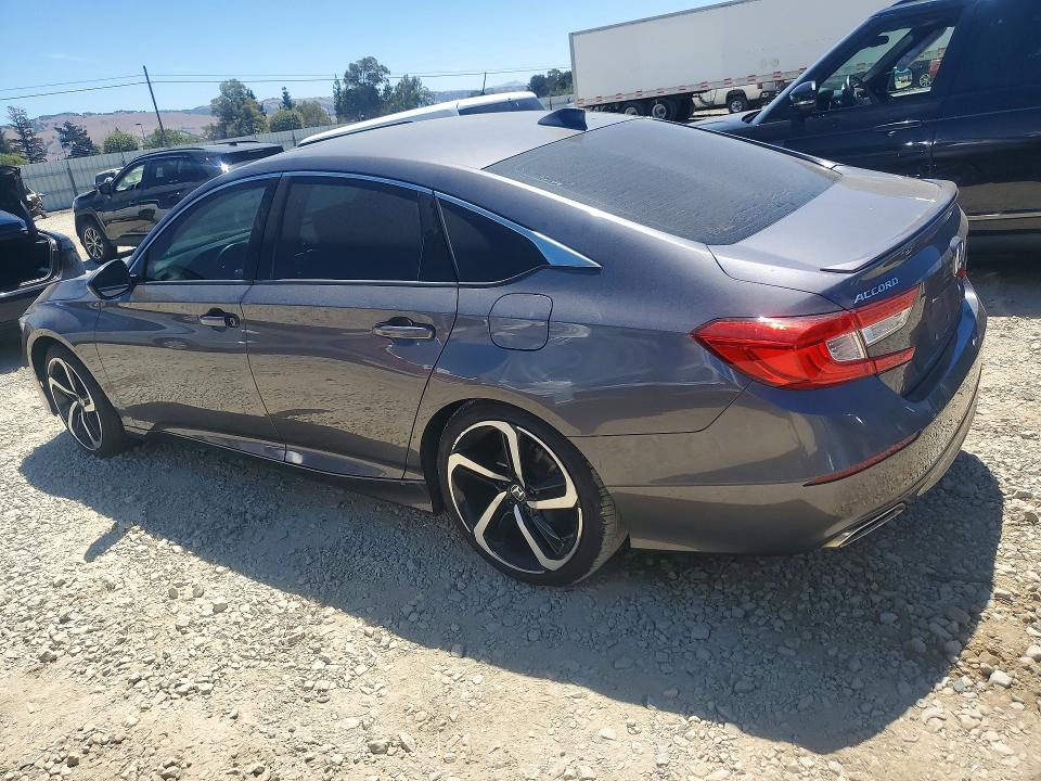 Продажа на аукционе авто 2018 Honda Accord, vin: 1HGCV2F32JA040394, номер лота: 62431696