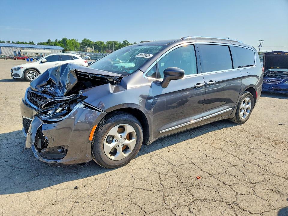 59638106 :رقم المزاد ، 2C4RC1EG7HR837971 vin ، 2017 Chrysler Pacifica مزاد بيع