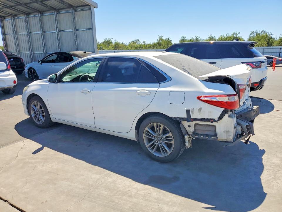 62700416 :رقم المزاد ، 4T1BF1FKXHU323090 vin ، 2017 Toyota Camry مزاد بيع