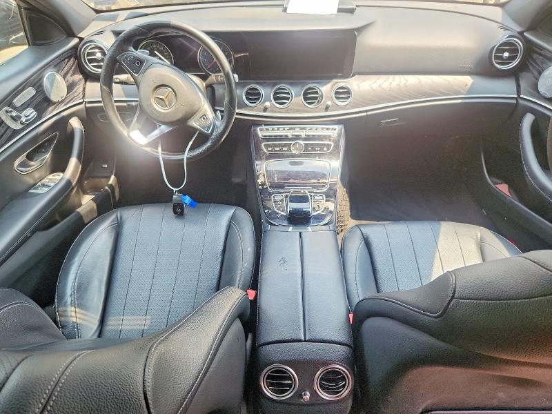61082676 :رقم المزاد ، WDDZF4KB7HA078010 vin ، 2017 Mercedes-benz E مزاد بيع