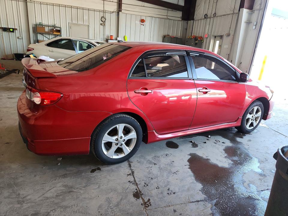 61068416 :رقم المزاد ، 2T1BU4EE0BC665532 vin ، 2011 Toyota Corolla مزاد بيع