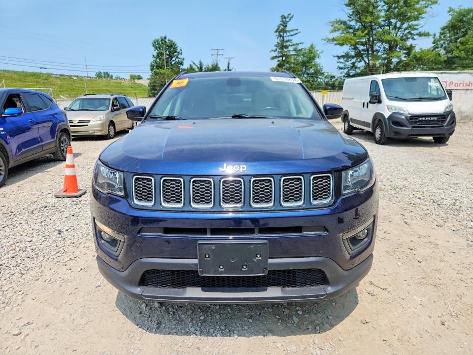 61079476 :رقم المزاد ، 3C4NJDBB8KT839666 vin ، 2019 Jeep Compass مزاد بيع