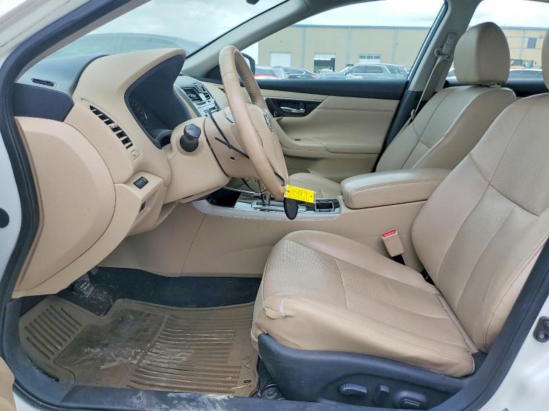 2015 Nissan Altima მანქანა იყიდება აუქციონზე, vin: 1N4AL3APXFN323241, აუქციონის ნომერი: 61980766