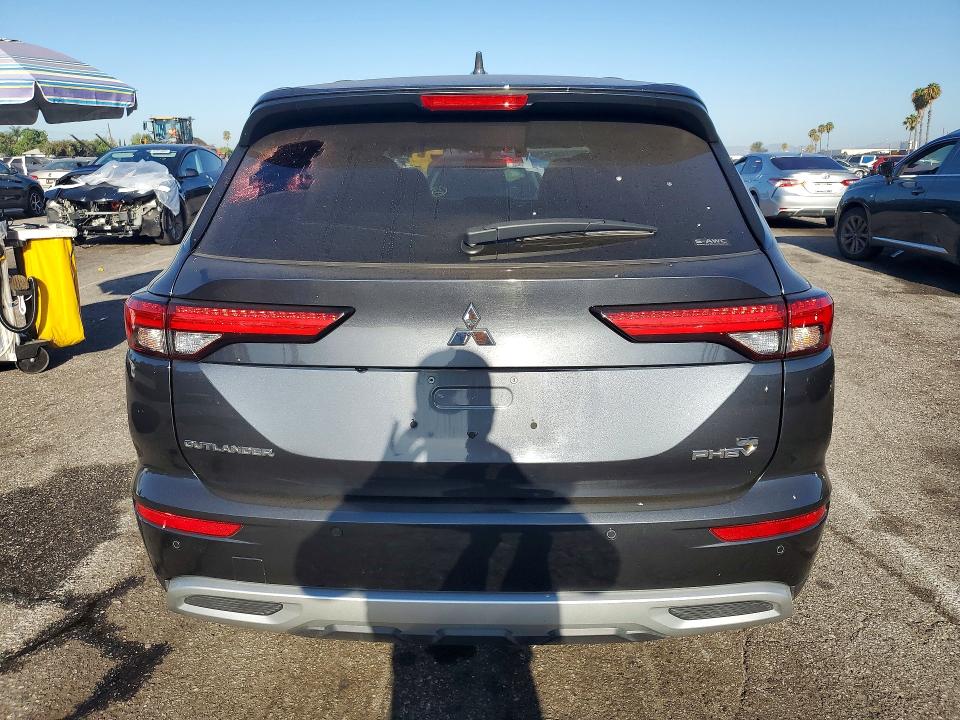 2024 Mitsubishi Outlander მანქანა იყიდება აუქციონზე, vin: JA4T5VA94RZ059614, აუქციონის ნომერი: 62766326