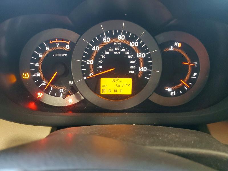 60878576 :رقم المزاد ، JTMBK4DV8BD018547 vin ، 2011 Toyota Rav4 مزاد بيع