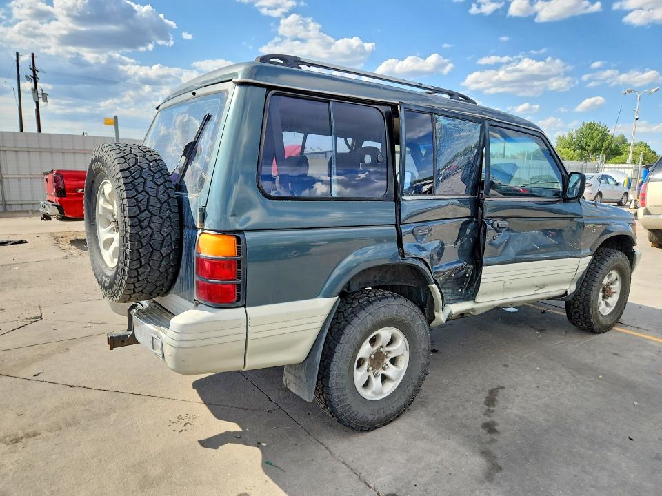 1995 Mitsubishi Montero მანქანა იყიდება აუქციონზე, vin: JA4MR41H0SJ009811, აუქციონის ნომერი: 61601876