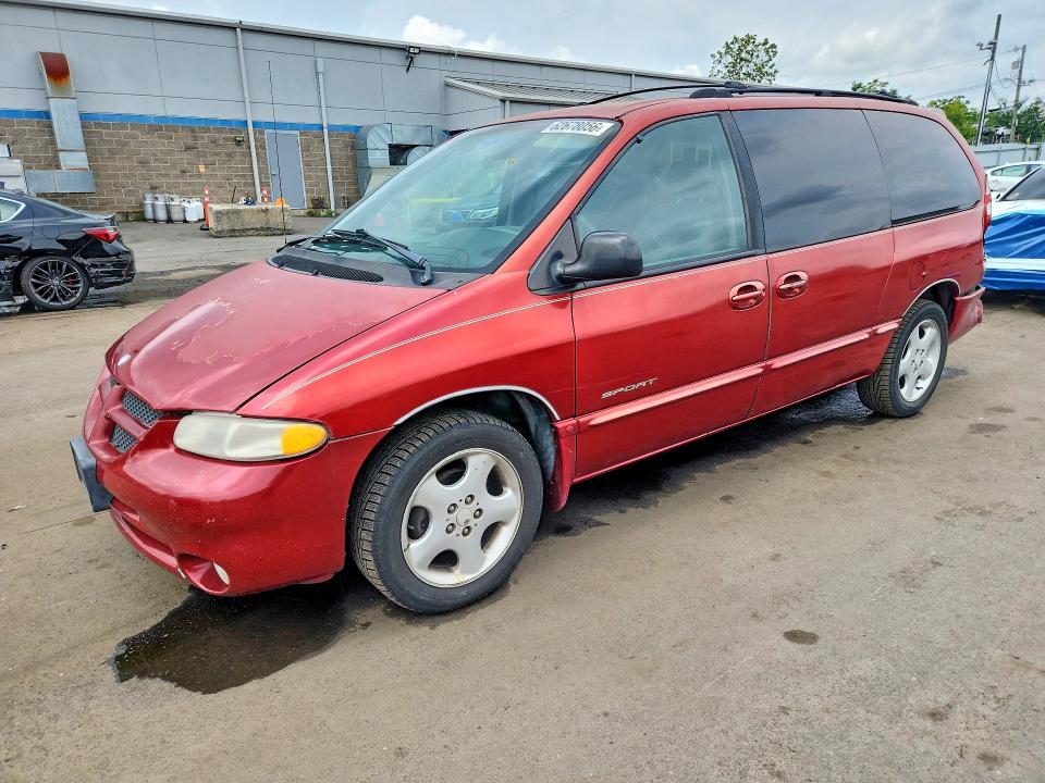 62678056 :رقم المزاد ، 1B4GP44G6YB587729 vin ، 2000 Dodge Grand Caravan مزاد بيع