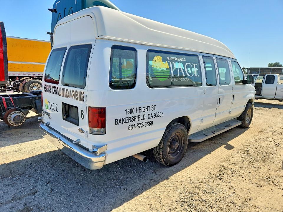 62471706 :رقم المزاد ، 1FBSS31L68DA08240 vin ، 2008 Ford Econoline مزاد بيع