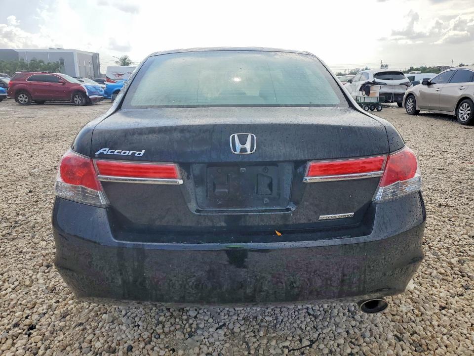 61171916 :رقم المزاد ، 1HGCP2F6XCA103720 vin ، 2012 Honda Accord مزاد بيع