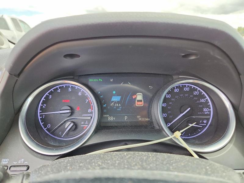 63242816 :رقم المزاد ، 4T1B11HK0JU070556 vin ، 2018 Toyota Camry مزاد بيع