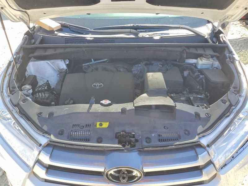 59741626 :رقم المزاد ، 5TDJZRFH3JS842129 vin ، 2018 Toyota Highlander مزاد بيع