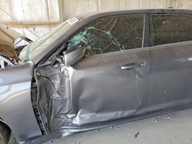 59406356 :رقم المزاد ، 2C3CCABG6JH261364 vin ، 2018 Chrysler 300 مزاد بيع