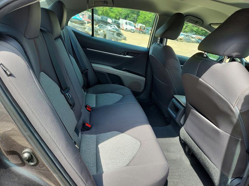 62546436 :رقم المزاد ، 4T1B11HK6KU806742 vin ، 2019 Toyota Camry مزاد بيع