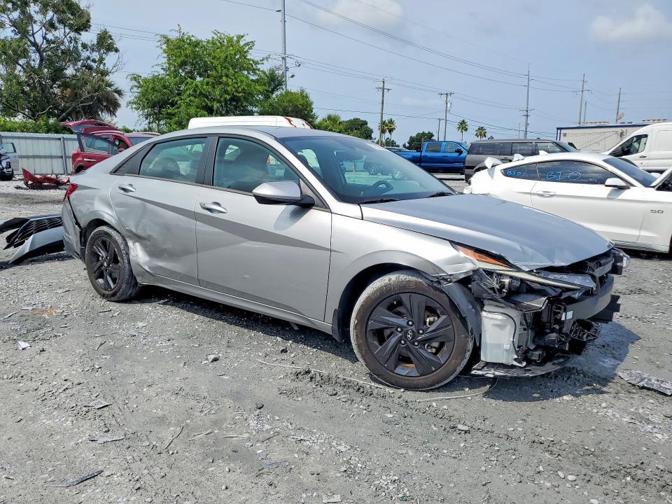 Продажа на аукционе авто 2022 Hyundai Elantra, vin: 5NPLM4AG0NH070645, номер лота: 62835096