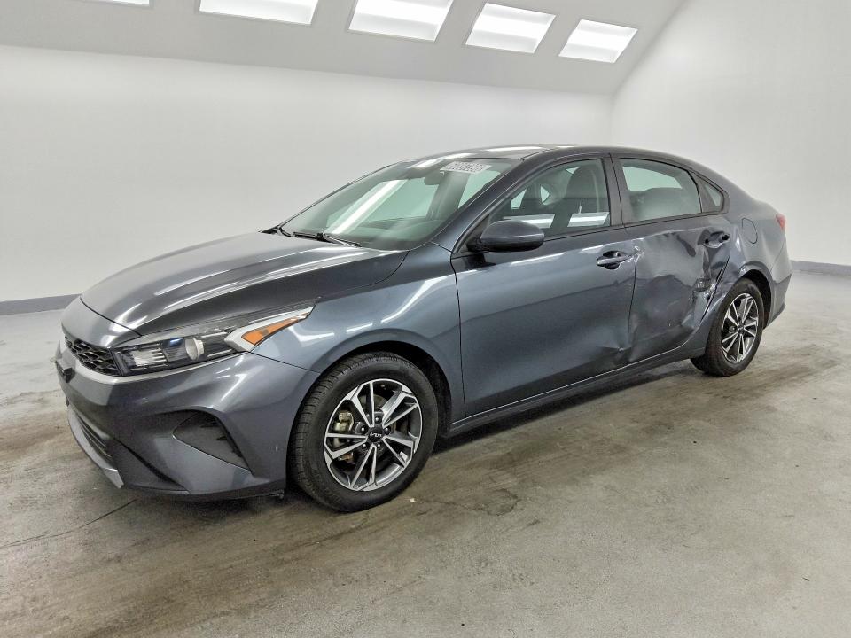 2023 Kia Forte მანქანა იყიდება აუქციონზე, vin: 3KPF24AD9PE633837, აუქციონის ნომერი: 60897396