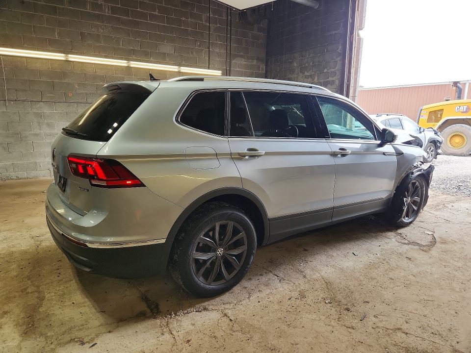 2022 Volkswagen Tiguan მანქანა იყიდება აუქციონზე, vin: 3VV2B7AX3NM139231, აუქციონის ნომერი: 63106286