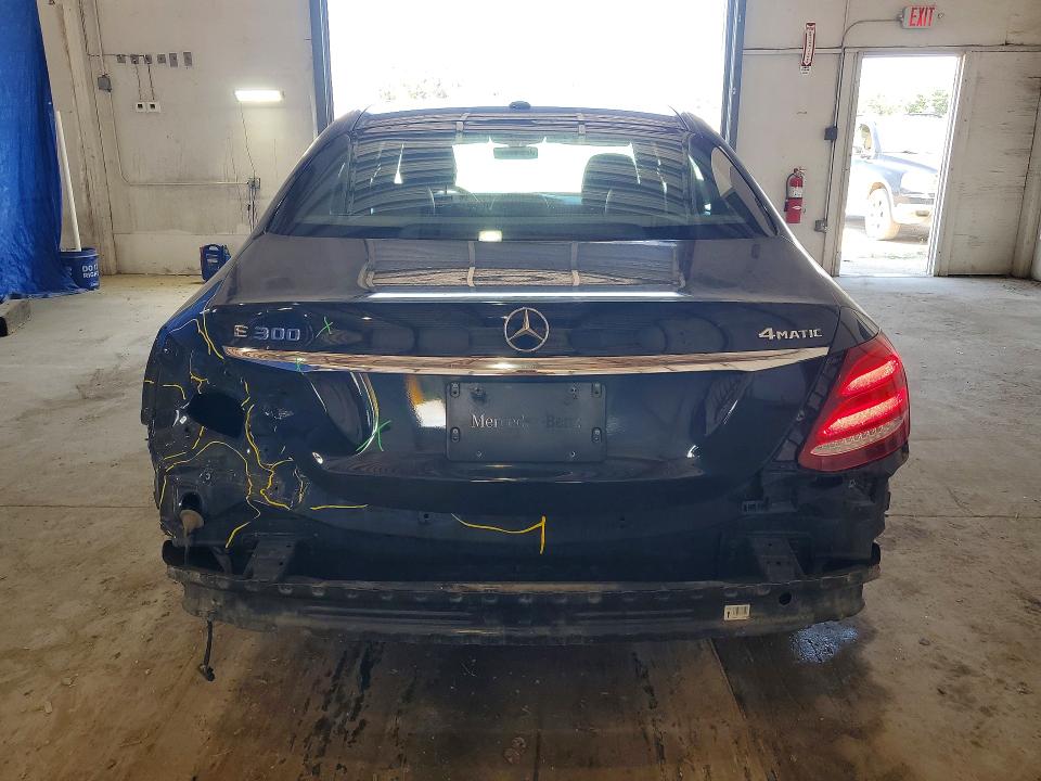59606106 :رقم المزاد ، WDDZF4KB5HA023295 vin ، 2017 Mercedes-benz E مزاد بيع