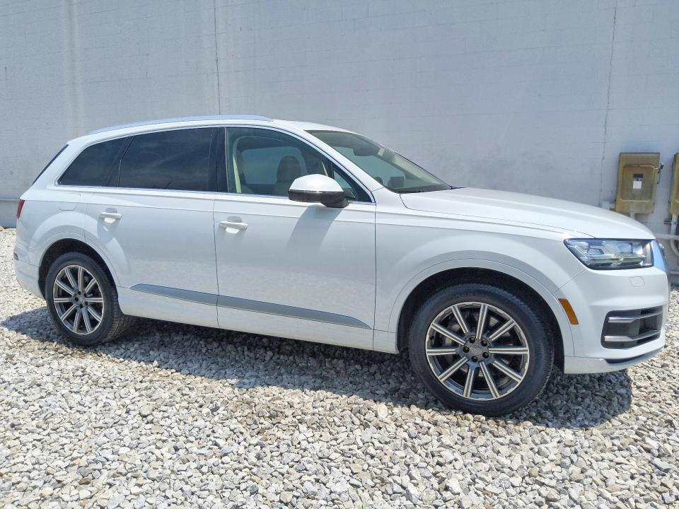 61082936 :رقم المزاد ، WA1LHAF71KD026709 vin ، 2019 Audi Q7 مزاد بيع