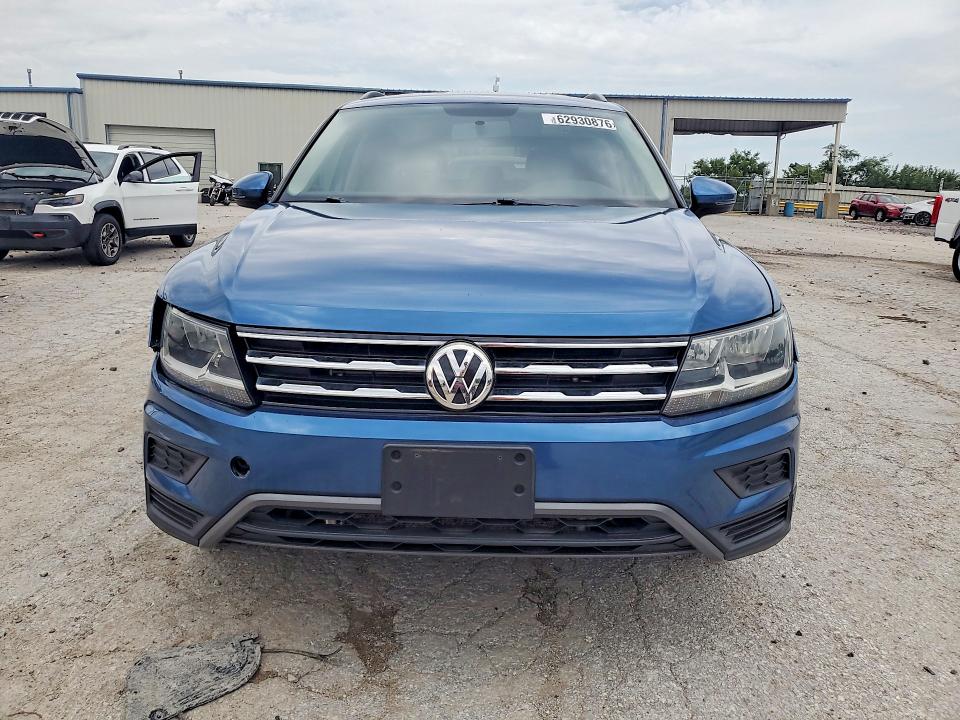 62930876 :رقم المزاد ، 3VV1B7AX2KM171451 vin ، 2019 Volkswagen Tiguan مزاد بيع