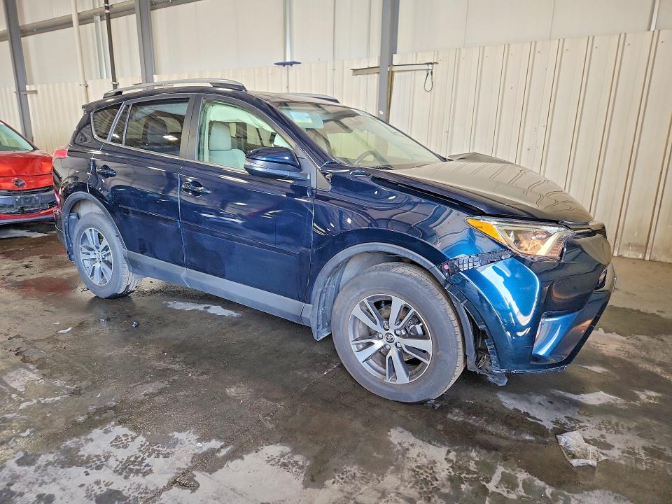 Aukcja sprzedaży 2018 Toyota Rav4, vin: JTMRFREV6JJ245556, numer aukcji: 62483866